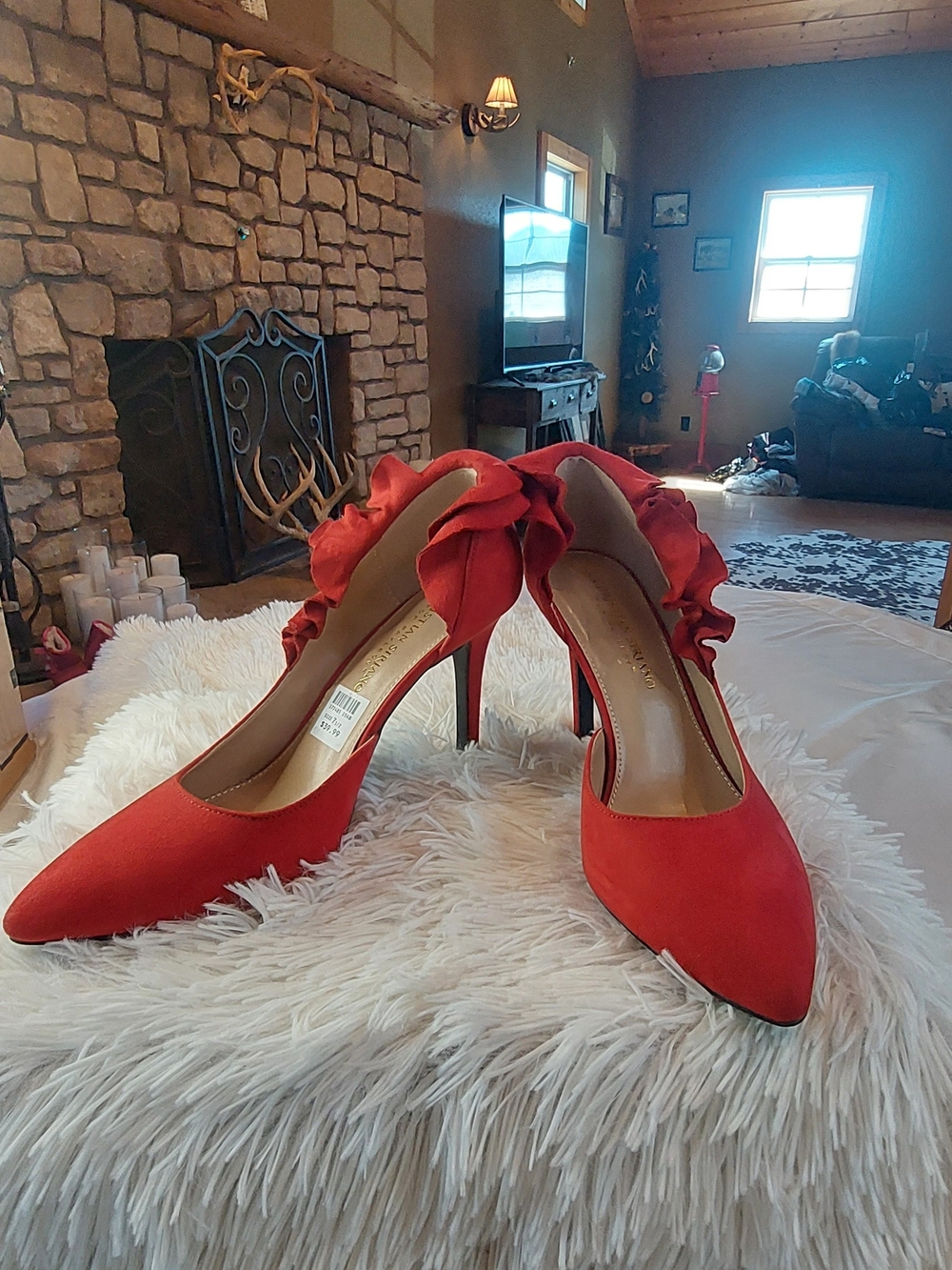 Christian Siriano Keira Red Ruffle Stiletto Heels SZ 7.5 Like New Only worn Once